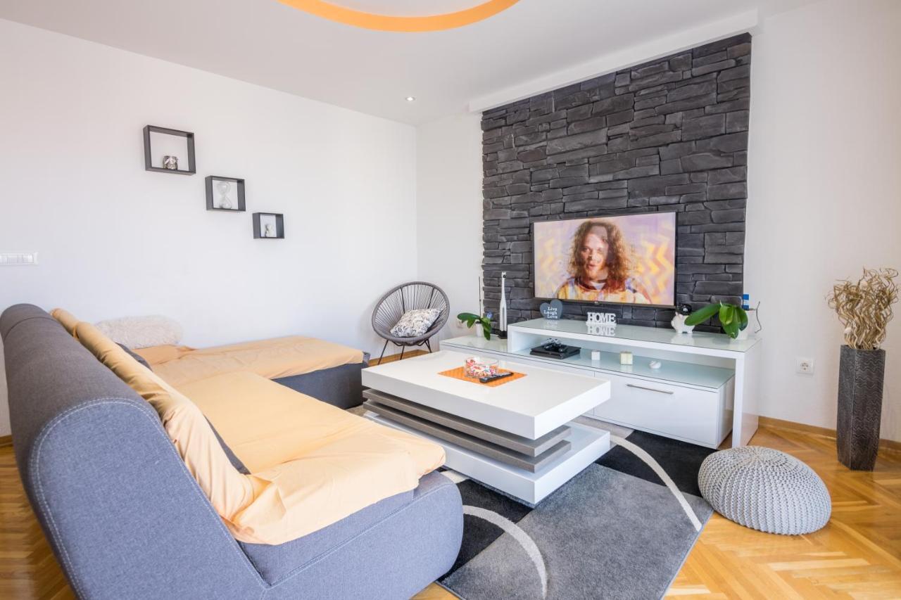 Apartman Petra Lägenhet Makarska Exteriör bild