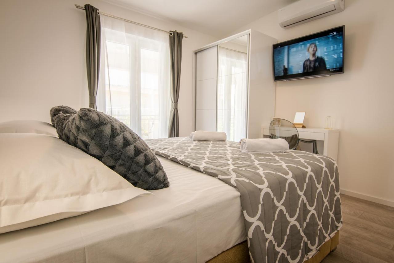 Apartman Petra Lägenhet Makarska Exteriör bild