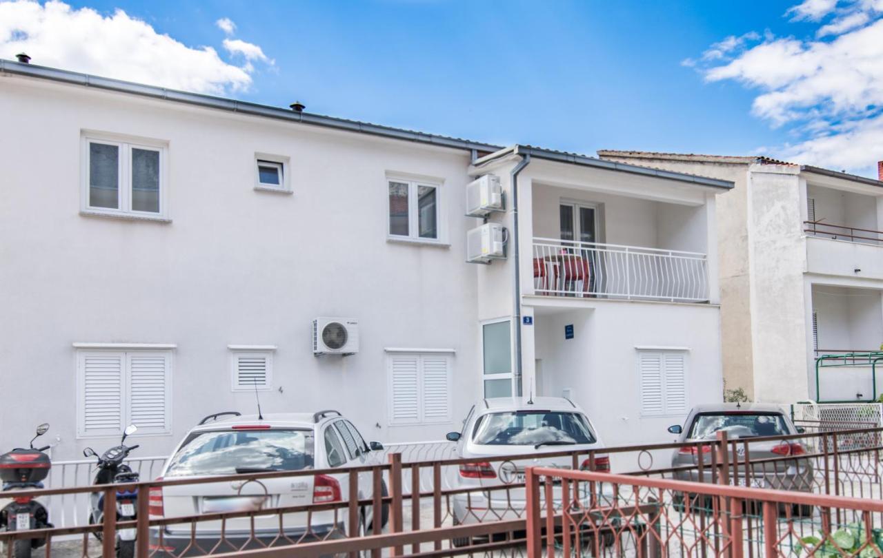 Apartman Petra Lägenhet Makarska Exteriör bild